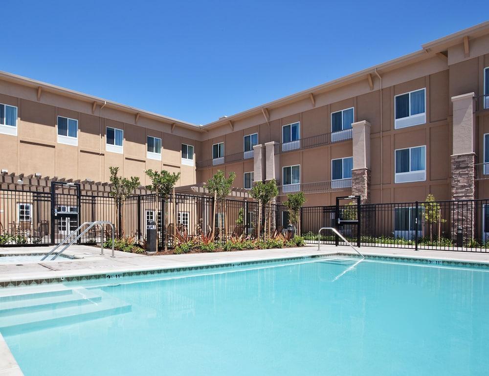 Holiday Inn Express Hotel & Suites Napa Valley-American Canyon By Ihg Dış mekan fotoğraf