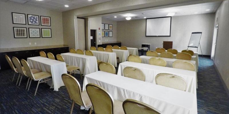 Holiday Inn Express Hotel & Suites Napa Valley-American Canyon By Ihg Dış mekan fotoğraf