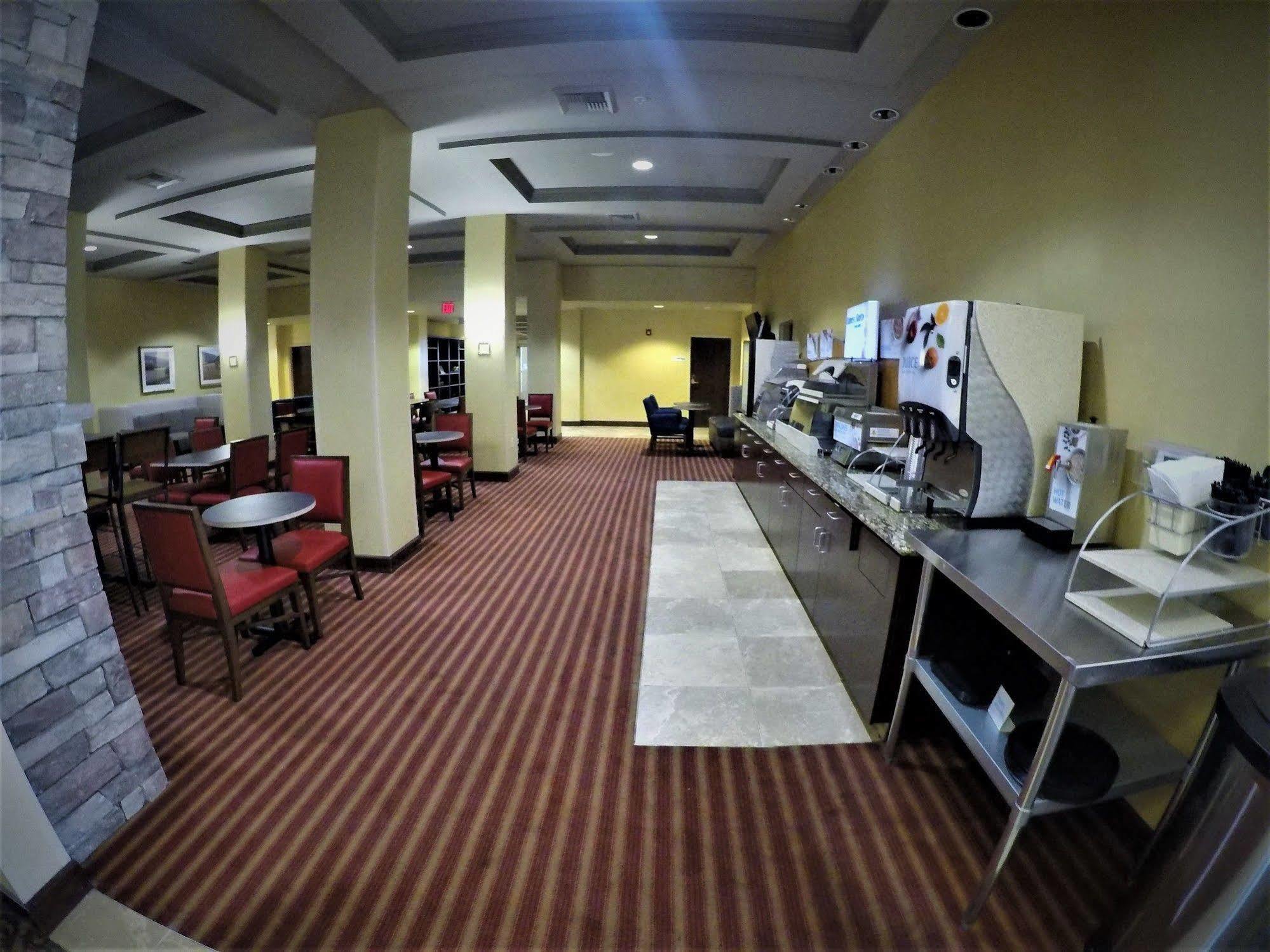 Holiday Inn Express Hotel & Suites Napa Valley-American Canyon By Ihg Dış mekan fotoğraf